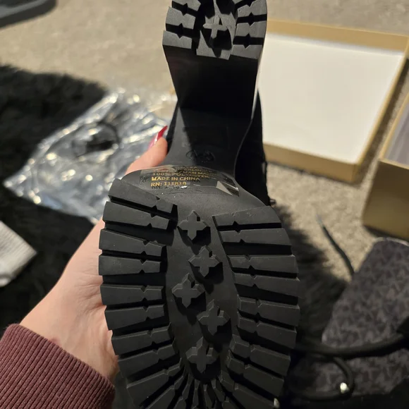 The Culver booties by MICHAEL Michael Kors - Picture 4 of 7